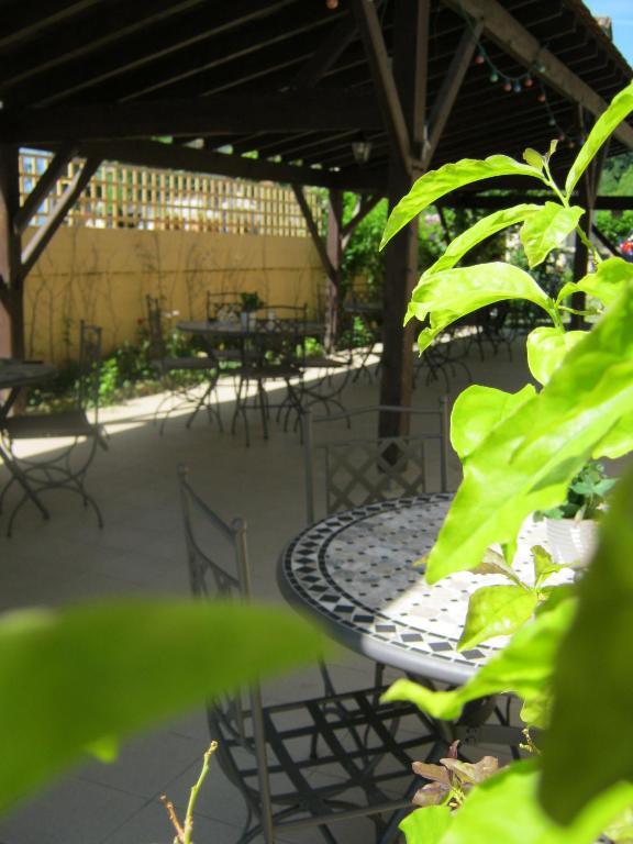 Le Barrage Hotel Mauzac-et-Grand-Castang Luaran gambar
